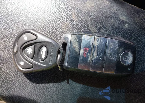 2014 Kia Soul + z USA, uszkodzony, nr VIN KNDJP3A52E7095901